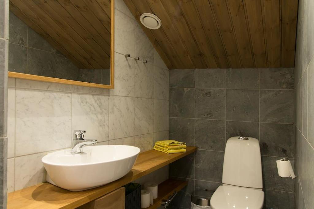 Charming Log House - Lumous B - - Finland